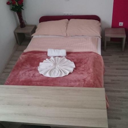 Guest House Villa Herbarium Slavonski Brod Extérieur photo