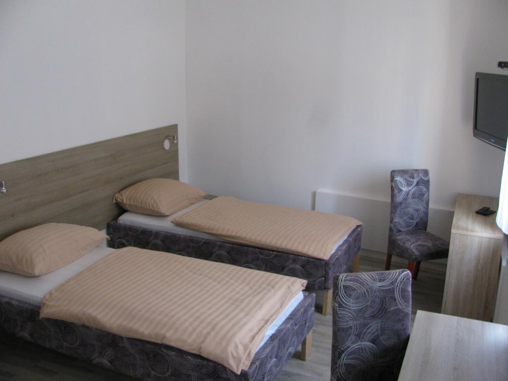 Guest House Villa Herbarium Slavonski Brod Extérieur photo