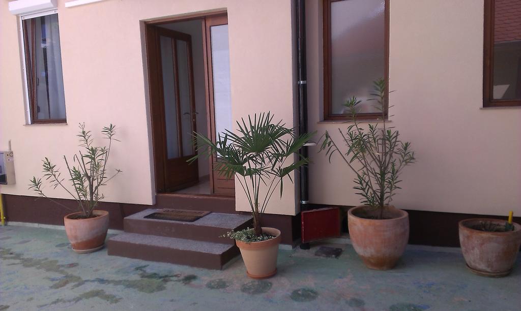 Guest House Villa Herbarium Slavonski Brod Extérieur photo