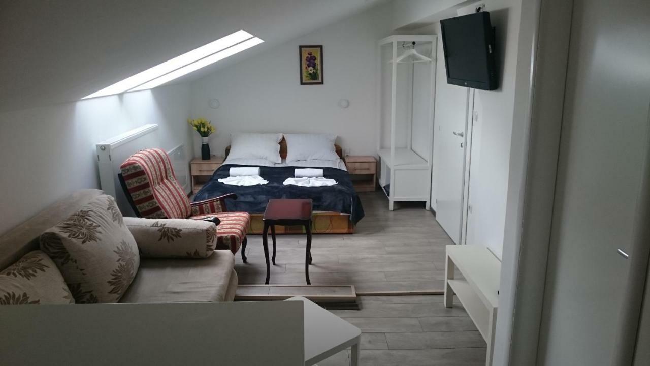 Guest House Villa Herbarium Slavonski Brod Extérieur photo